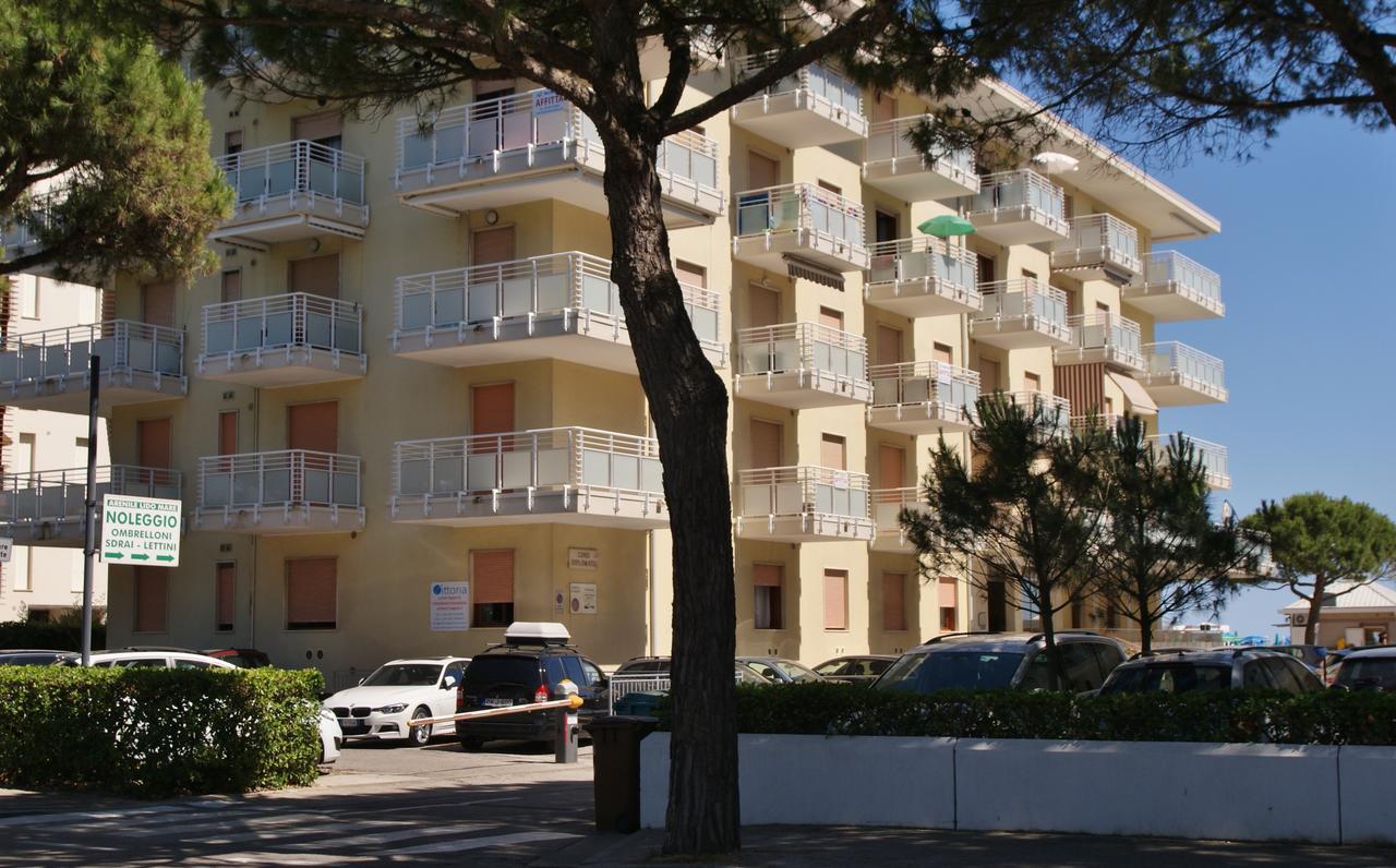 Appartamenti Diplomatic-Residence Fronte Mare-Piazza Torino-Lido Di Jesolo Exteriér fotografie